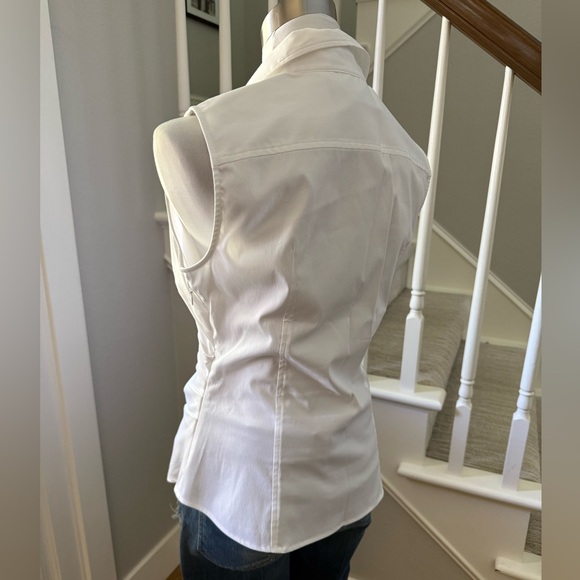 Express sleeveless faux wrap collared blouse - Picture 3 of 8